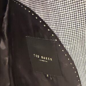 Ted Baker Men's Navy Houndstooth Blazer. line and wool blend. great looking !